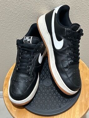 Nike Air Force 1 Low ‘07 Black White Pebbled Leather CT2302-002